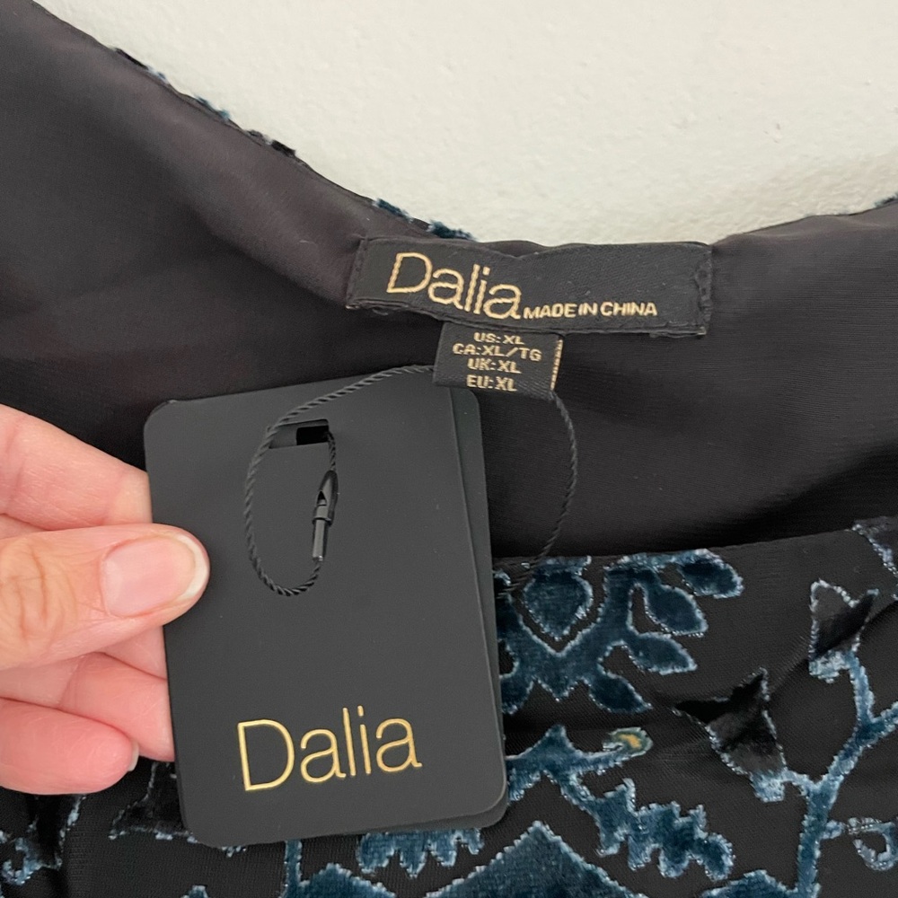 Dalia Blue and Gold Patterned Blouse - Picture 4 of 5